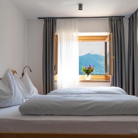 Gasthof Hochfirst Bed & Breakfast Corvara in Passiria Exterior foto